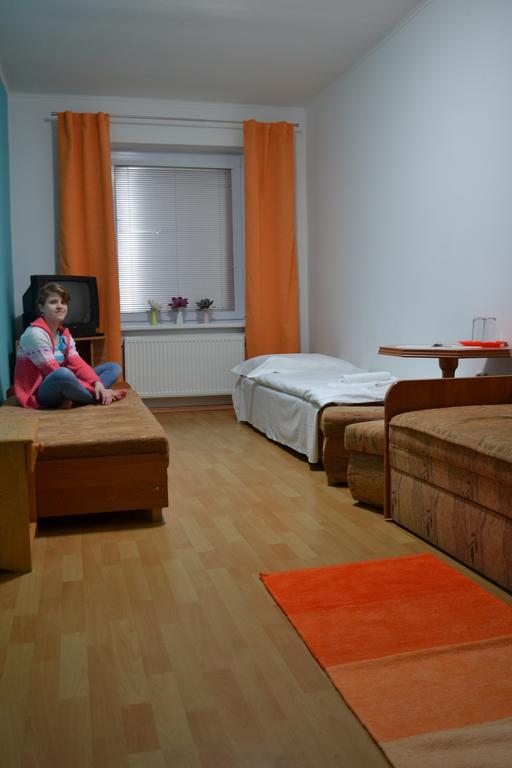 Privat Julia Hotel Vrbov Quarto foto